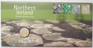 The Royal Mint Northern Island 2001 PNC - 1 moneda de £ y 4 estampillas - Imagen 1 de 2