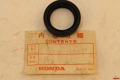 NOS HONDA SL175K1 CB175K4-K7 CL175K4-7OIL SEAL (31X43X10) PART# 91255-110-005 - Image 1 of 4