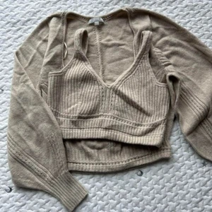 UNIQLO Mame Kurogouchi 3D Strick Volumen Pullover & BH JAPAN L Größe (US M) Beige - Bild 1 von 5