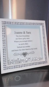 PERSONALISED KEEPSAKE 3D BOX FRAME BEST FRIENDS - Picture 1 of 1