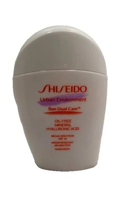 Protector solar ácido hialurónico sin aceite Shiseido Urban Environment SPF42 30 ml - ENVÍO GRATUITO Foto 1 de 2