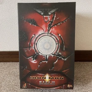 Hot Toys MMS110 Modellino scala 1/6 Iron Man Mark 3 (versione Battle Damage) - Foto 1 di 7