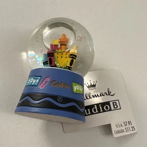1999 Crayola Water Globe Snow Waterglobe Crayons MM1 - Picture 1 of 4