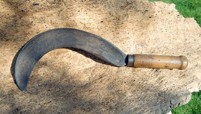 Serpe ancienne en acier fondu supérieur "noté Talabot" 00, manche en bois traité - Photo 1/4