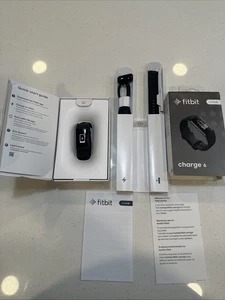 Fitbit Charge 6 Fitness Tracker - Nero - GA05183NA - Foto 1 di 7