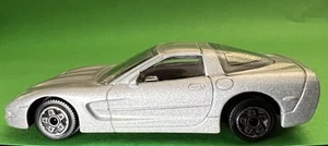 Modellino CHEVROLET CORVETTE colore grigio scala 1/43 Bburago - Made in Italy - - Foto 1 di 9