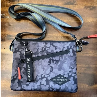 Zoom camuflado Sherpani preto e cinza | Bolsa tiracolo fina RFID bolsa de viagem concerto - Imagem 1 de 4