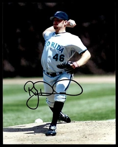 RYAN DEMPSTER SIGNED 8X10 PHOTO - FLORIDA MARLINS - Picture 1 of 1