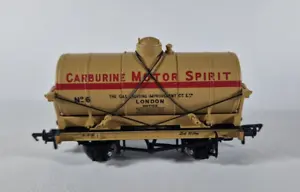 BACHMANN OO 37-677 14 TON TANK WAGON WITH LARGE FILLER CARBURINE MOTOR SPIRIT - Picture 1 of 3