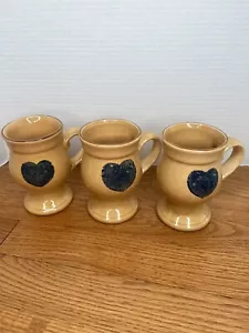Tazza vintage Pfaltzgraff FOLK ART piedistallo piedistallo 5" alta gres USA set di 3! - Foto 1 di 8