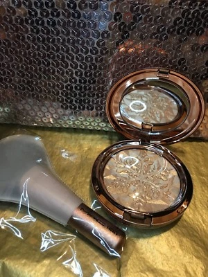 Mac Snow Ball 3-piece Face Set - Whisper Of Gilt - Image 1 of 2