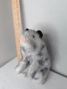 Marioneta de mano de felpa Country Critters OPOSSUM de colección chirrido cola posable - Imagen 1 de 6