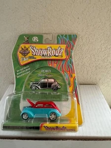 Road Signature Shyne Rodz Ford 1937 Sedan Blue/Red Show Rodz Series F25 - Picture 1 of 1