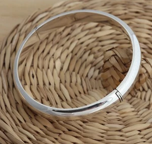 Real 925 Sterling Silver Round Bangle Bracelet 9mm D-Shape Hinged UK Hallmarked - Picture 1 of 5