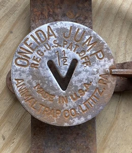 EXCELLENT Vintage Victor # 1 1/2 Jump Trap 1970s FACTORY SHINE Mink & Muskrat - Picture 1 of 6