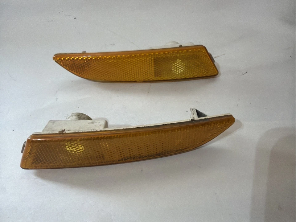 04-08 Chrysler Crossfire Front Bumper Right and Left  Marker Lamp OEM Foto 1 de 4