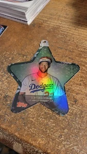 2021 Topps Walmart Holiday Mega Box Ornament Clayton Kershaw #WHO-CK - Picture 1 of 2