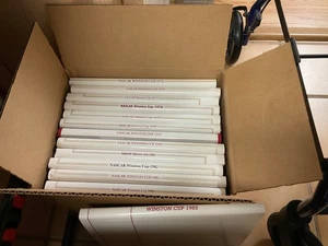 Gruppe von 13 NASCAR Winston Cup Jahrbüchern...1972-1985 - Bild 1 von 3