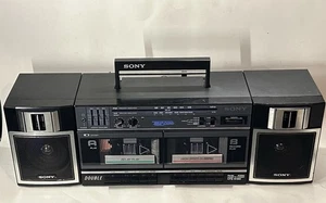 Radio casete AM/FM Sony CFS-W360 Transound Boombox de colección - Imagen 1 de 10
