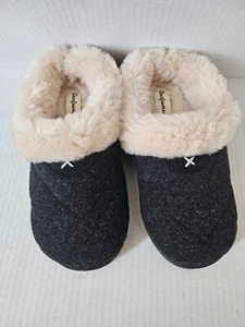 NEW - DEARFOAMS DARK GRAY CLOG SLIPPERS SMALL 5-6 - Picture 1 of 5