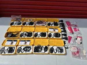 Set 12 Motorola NTN8819B CommPort Ohr Mikrofon Empfänger System mit Etui - Bild 1 von 8