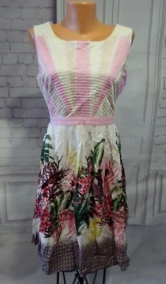 Vestido Estampado Valiant de Esley Rosa Floral Bordado Corpiño Talla L Medida Leer Foto 1 de 4