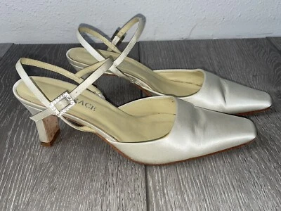 Grace Stella Candel Silk Formal Wedding Shoes Closed Toe Pumps Size 5 1/2 B - Image 1 of 4