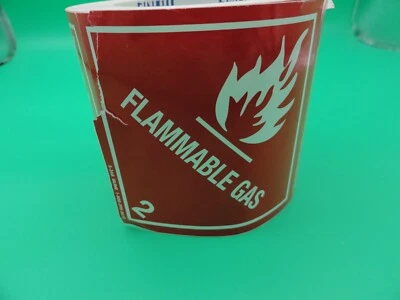 ULINE ROLL FLAMMABLE GAS 2  4"x4" STICKER ROLL - Image 1 of 3