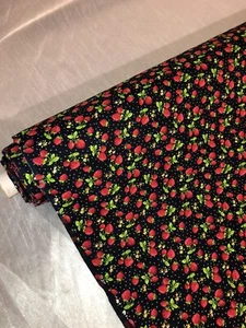 Tela 100% algodón estampado fresa negro/rojo 1 mtr... 45” de ancho, vestido, artesanías, etc. - Imagen 1 de 3