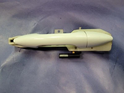 2012-2017 Hyundai Accent — передняя правая наружная дверная ручка — белая - Изображение 1 из 4