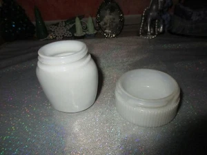 Lot of 2 White GLASS JARS milk vintage containers Ponds Mum makeup cream - Picture 1 of 5