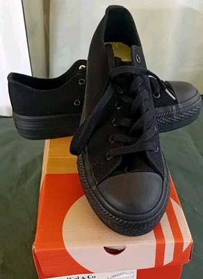 New Soulcal  & Co Women’s Canvas Black Platform Low Top Trainers Size UK 5  - Image 1 of 4