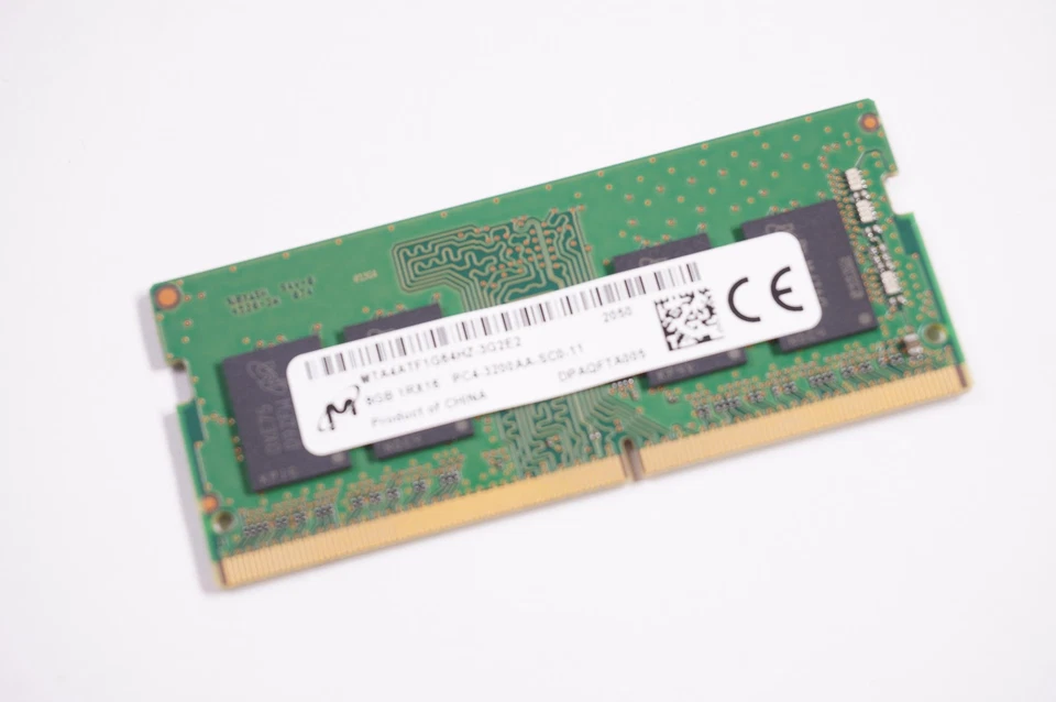 5M30V06969 Lenovo 8GB PC4-3200AA 3200Mhz SO-DIMM Memory 82H801DQUS - Image 1 of 2