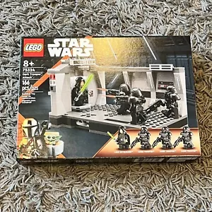 BRAND NEW LEGO 75324 Dark Trooper Attack Disney Star Wars Mandalorian Ship Fast! - Picture 1 of 3