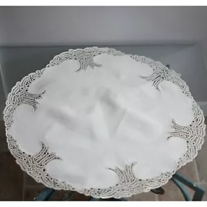 TOVAGLIETTA CON PIZZO A TOMBOLO diam. 59 cm - Bild 1 von 3