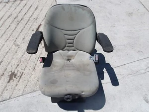 Jacobsen Super LF1880 1880 Kubota Fairway Seating Seat 4139433 Belt Mount - Picture 1 of 8