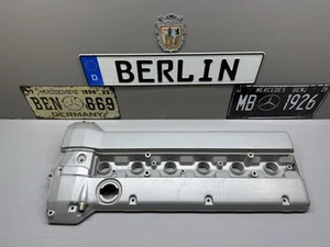 Mercedes Benz M104 W124 W140 R129 Valve Cover 1040160405 Genuine NOS - Picture 1 of 13