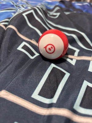 Robot bola programable roja Sphero Mini M001 con funciones habilitadas para aplicaciones Foto 1 de 3