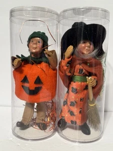 Byers Choice Kindles Creations Halloween Kindlekin Bruja “Hechizo” y Niño “Parche” - Imagen 1 de 5
