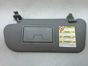 MAZDA 3 SPORT 2006 INTERIOR SUN VISOR MIRROR FRONT LEFT PASSENGER SIDE / 2003-09 - Picture 1 of 5