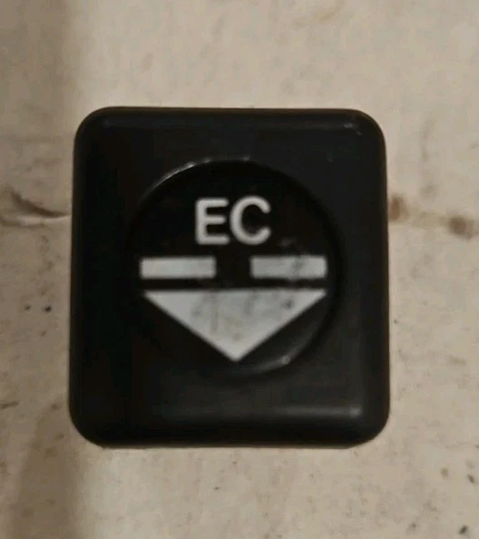 MERCEDES BENZ R107 380SL  CLIMATE CONTROL TEMPERATURE CONTROL  BUTTON 1078302685 - Image 1 of 1