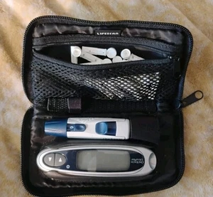 ONE TOUCH Ultra Mini Blood Glucose Meter Monitor Glucometer Blue & Case - Picture 1 of 2