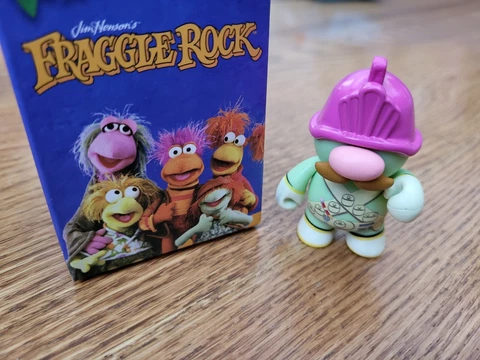 Kidrobot x Fraggle Rock Doozer 2 Blind Box Figure Authentic Vinyl 2018 Pink Hat Cover
