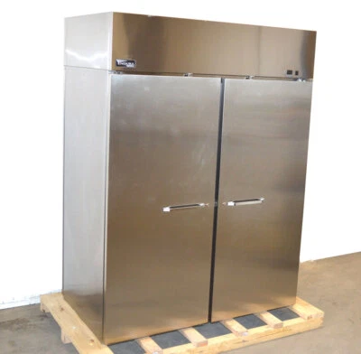 Master-Bilt MB MPWR724SSS/8 Endura 64 英寸滚轮式冰箱 4 门 72:立方英尺 1 小时 — 第 1/4 张图片