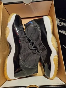 Size 10.5 - Air Jordan 11 Retro 2000 Space Jam - Picture 1 of 15