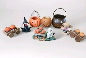 Halloween Lot, Pumpkins, Straw Small Witch Scarecrow Ceramic Figurine, Pre-owned - Picture 1 of 18