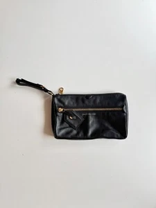 MARC BY MARC JACOBS Globetrotter Black Leather Wristlet Clutch Purse - Picture 1 of 12