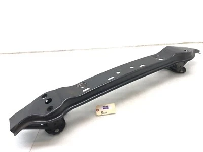 BMW 650i F12 2012-2018 parachoques trasero refuerzo barra de impacto fabricante original. Foto 1 de 4