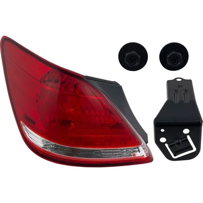 Halogen Tail Light For 2005-2007 Toyota Avalon Left Outer Clear/Red w/Bulbs CAPA - Изображение 1 из 4