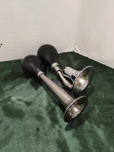 LOT OF 2 Vintage Bicycle Bulb Horns – Work Great- Possibly Condor? - Picture 1 of 7